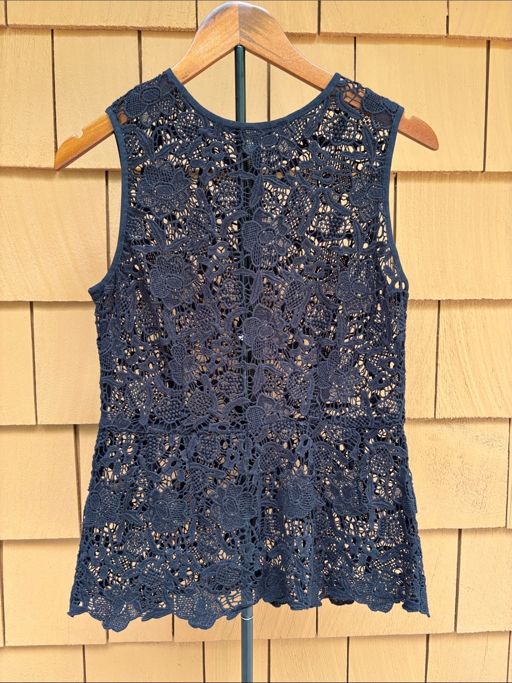 Cabi 800 Black Knit Lace‎ Boho Peplum Top Sleeveless Crochet Zip Back Size S